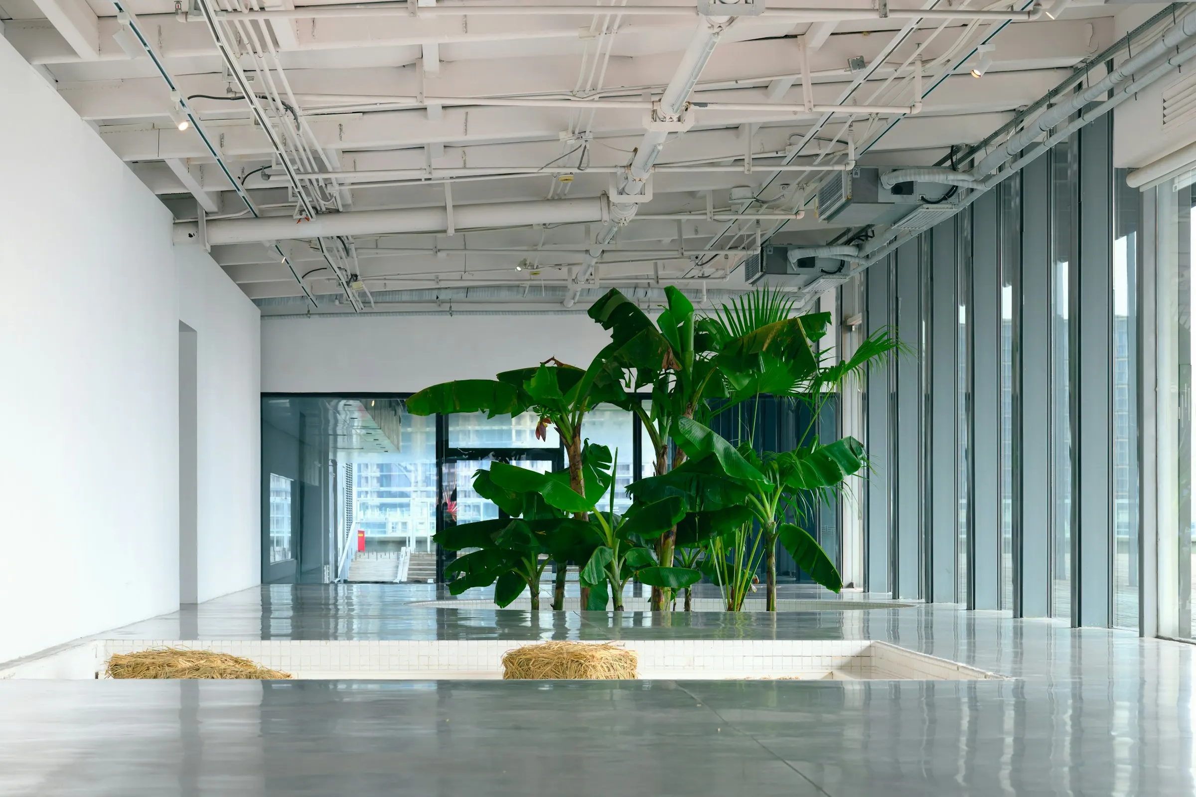 An empty office floor before move-in